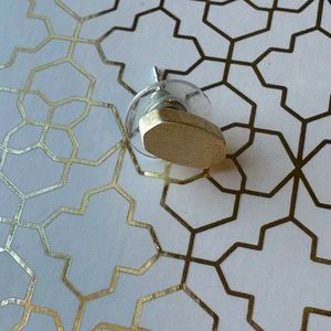 VGUC Single Kendra Scott Gold Stud Earring